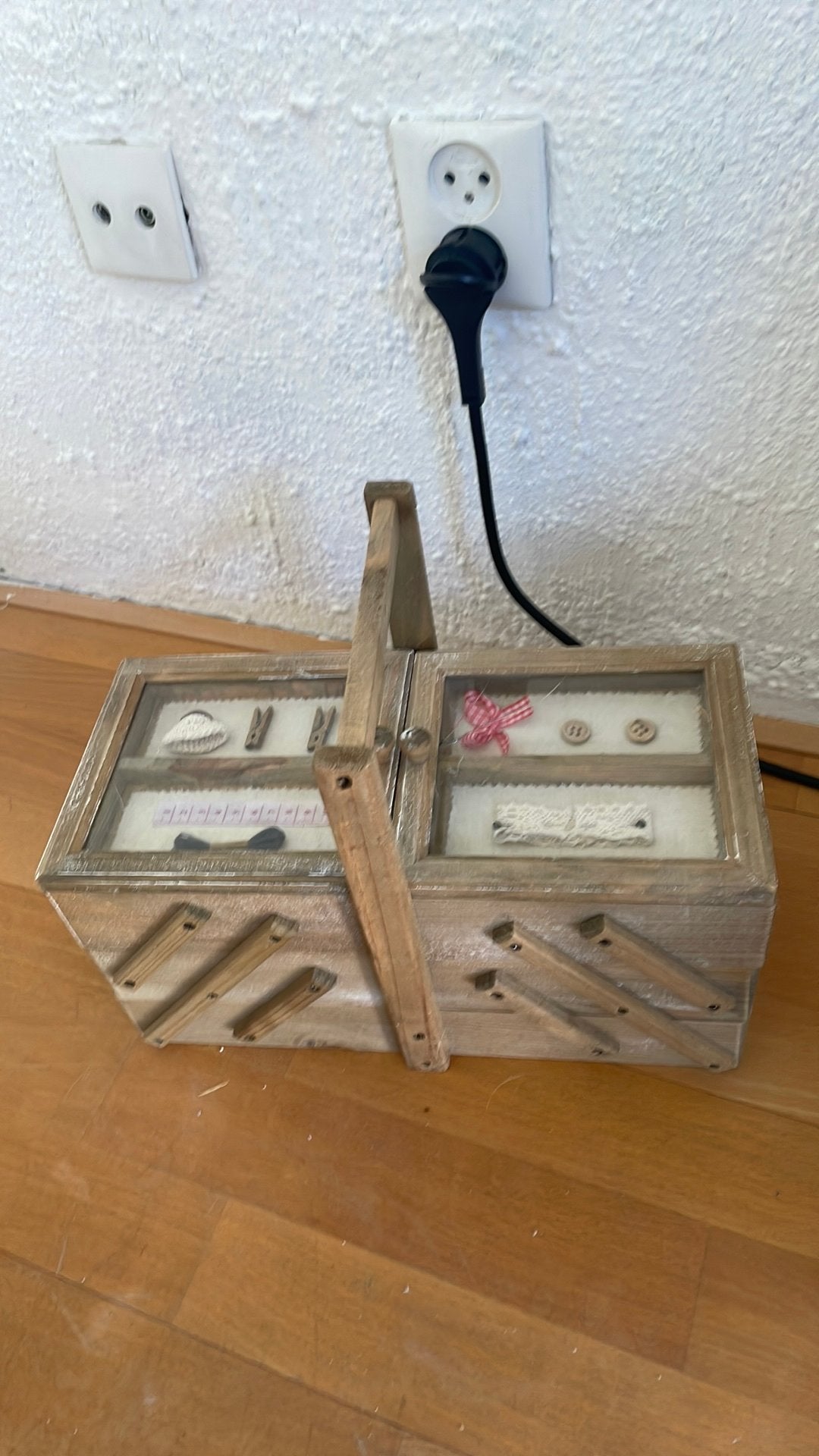 Ouderwetse  naaibox, Ophalen, Zo goed als nieuw