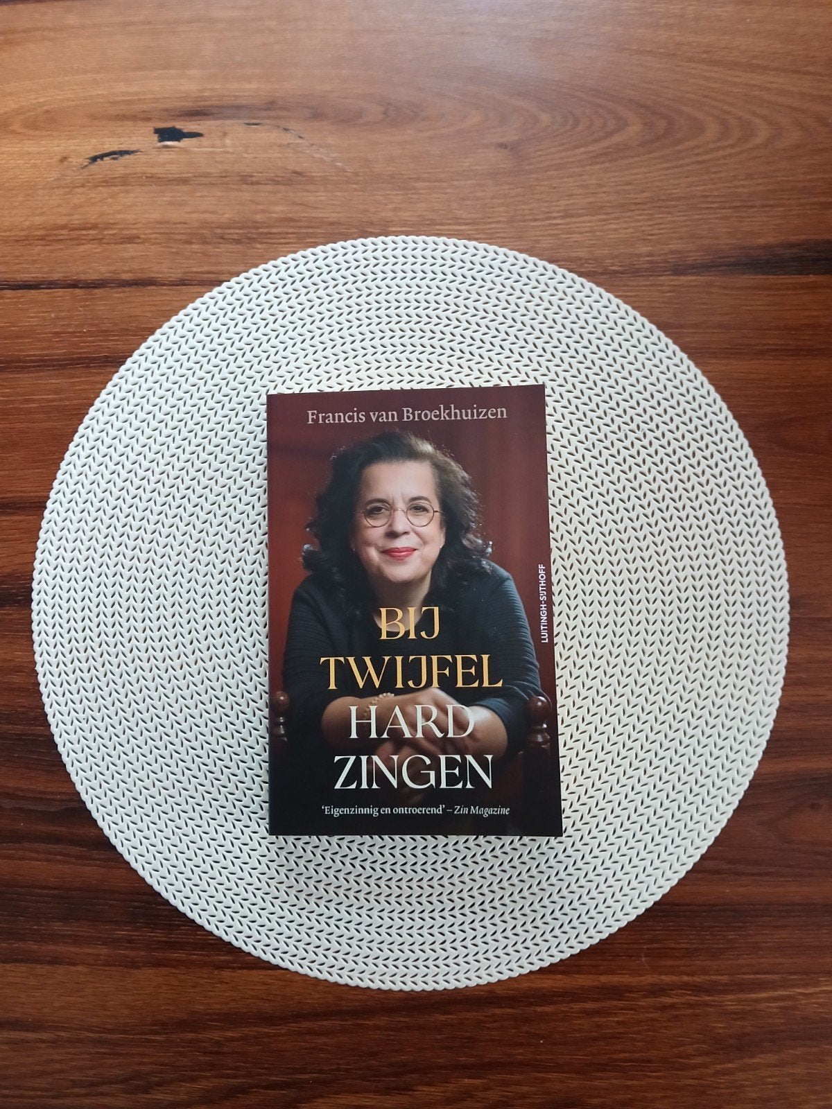 Francis van Broekhuizen - Bij twijfel hard zingen, Ophalen of Verzenden, Nieuw, Francis van Broekhuizen