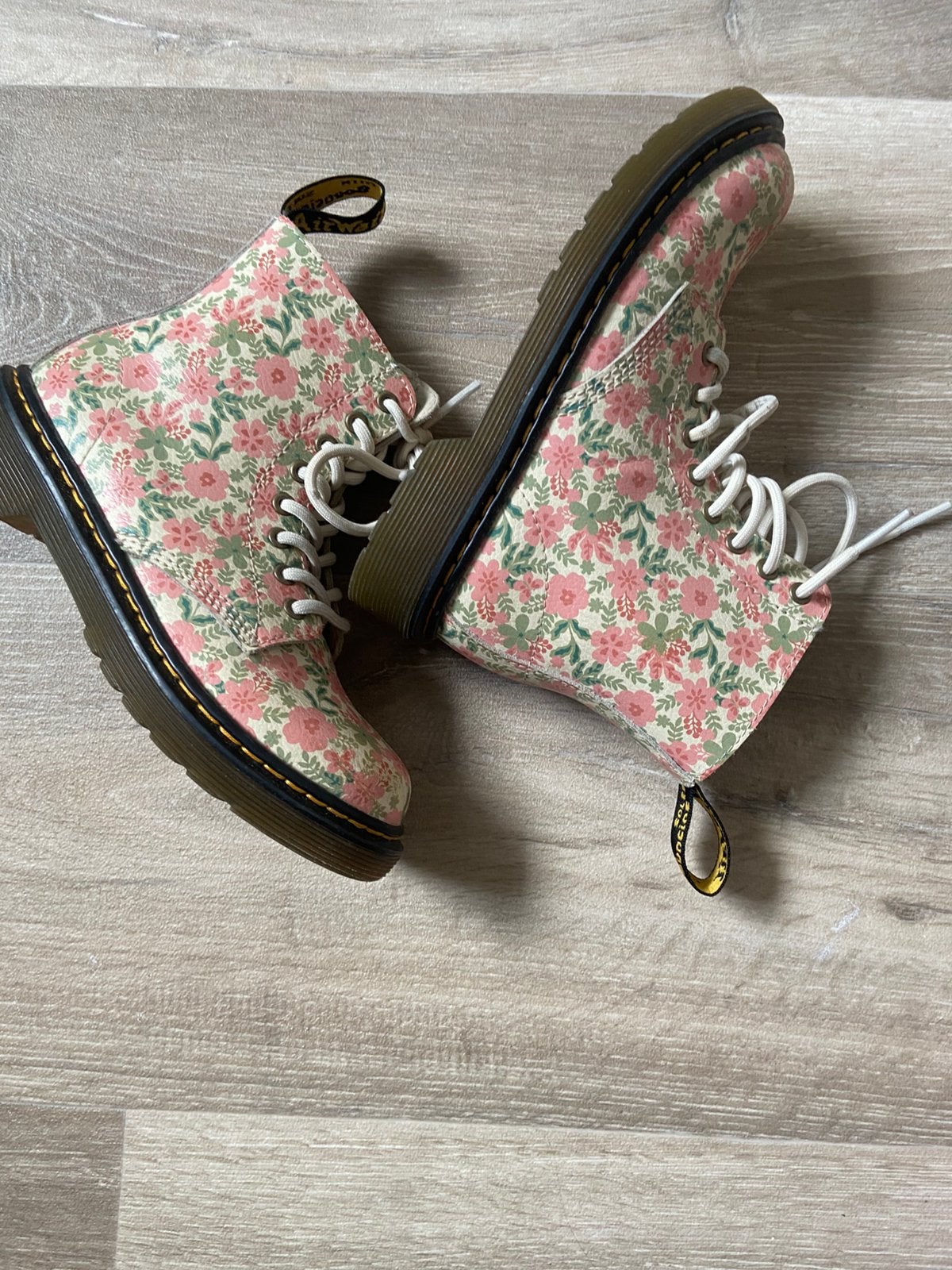 Dr Martens, bloemen maat 30, Ophalen, Zo goed als nieuw, Meisje, Schoenen