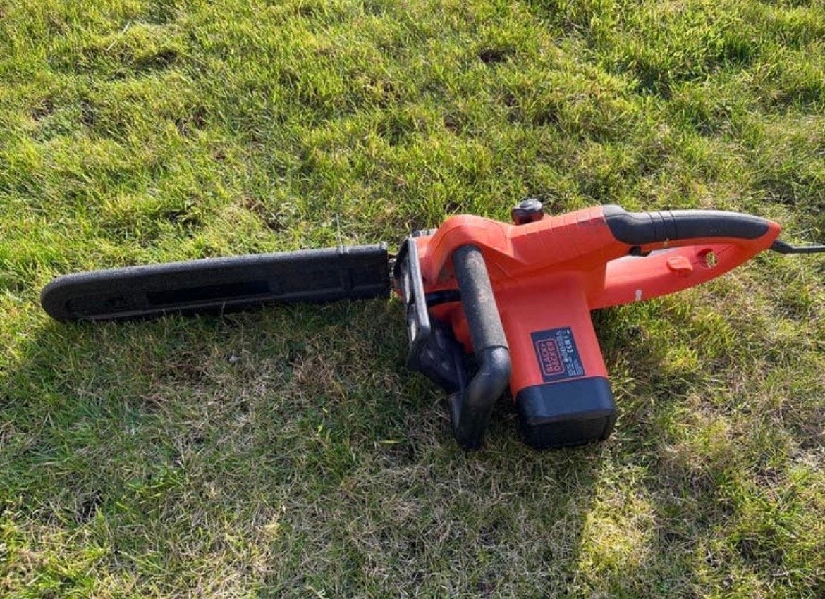 Black+Decker elektrische kettingzaag 40cm, Tuin en Terras, Ophalen of Verzenden, Gebruikt, 40 t/m 49 mm, Black & Decker
