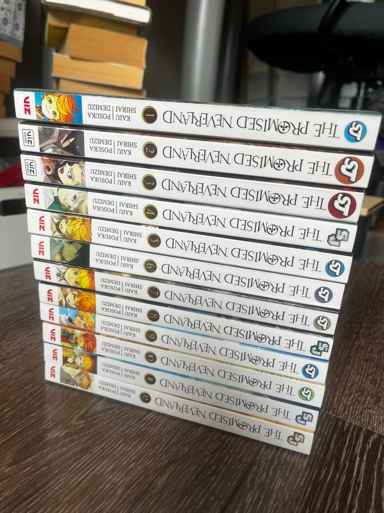 The Promised Neverland Manga Vol. 1-12 (Engels), Boeken, Meerdere stripboeken, Ophalen of Verzenden, Gelezen