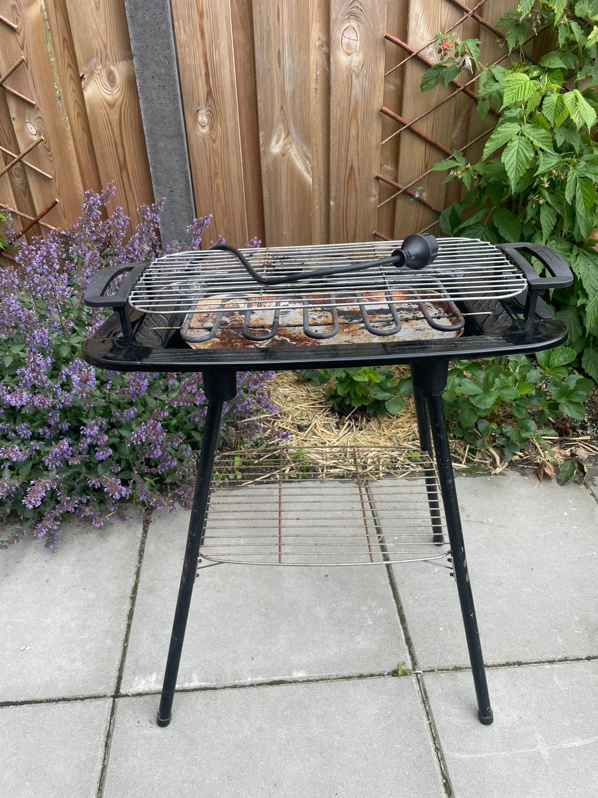 Electrische bbq ook binnen te gebruiken ruikt niet, Ophalen, Gebruikt