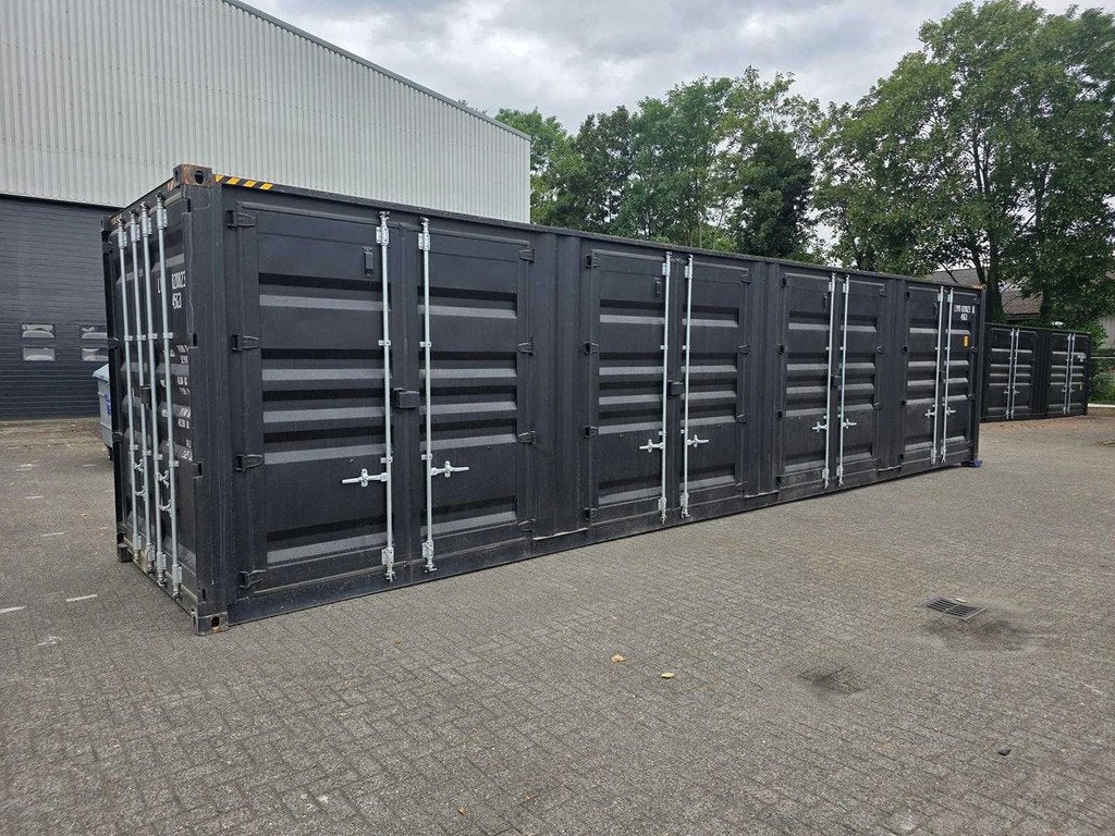 LYPU - 2026 - 40ft HQ met sidedoors - Zeecontainer