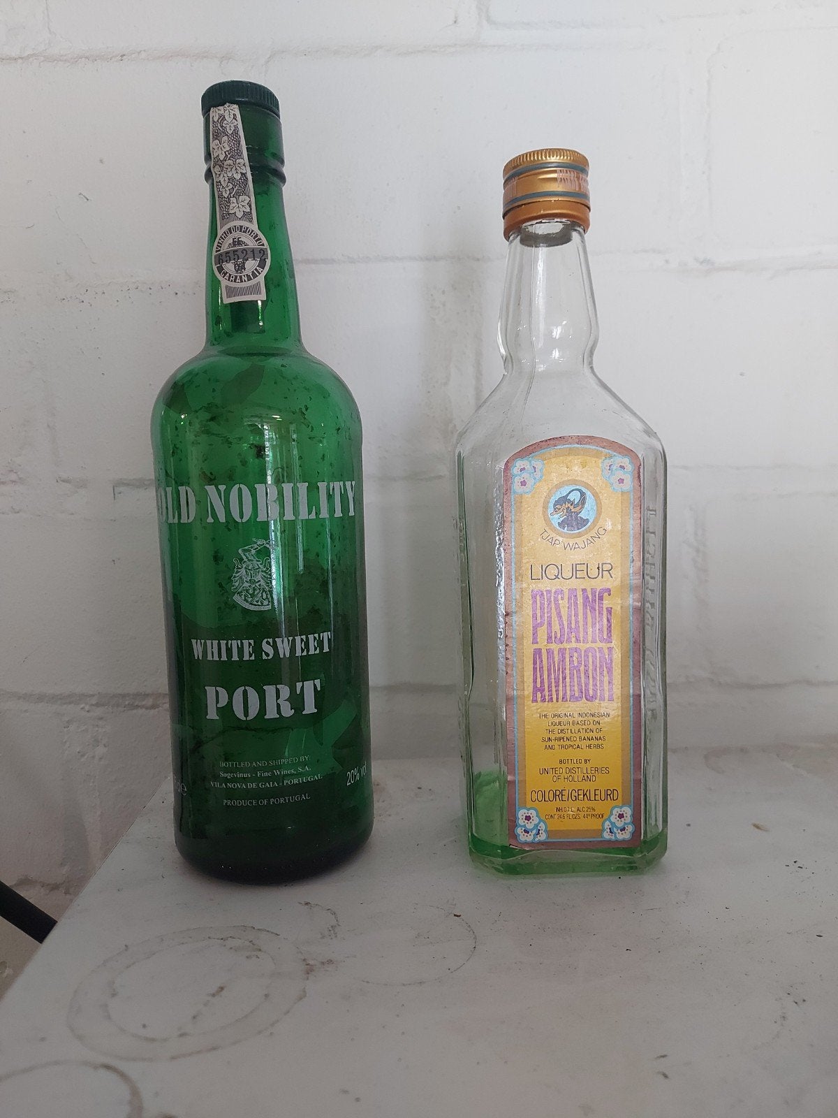 Vintage flessen: Old Nobility Port & Pisang Ambon Liqueur, Ophalen of Verzenden, Gebruikt