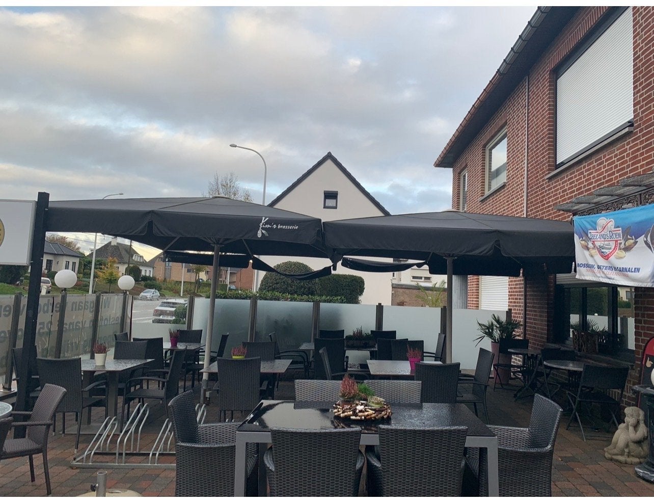 2 Grote Parasols voor horeca, Ophalen, Gebruikt, Kantelbaar, Stokparasol