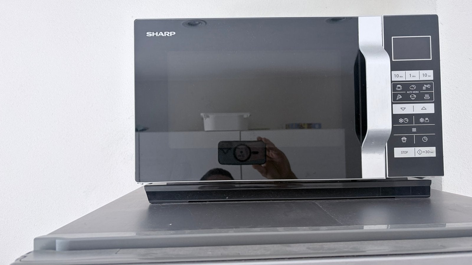 Sharp Magnetron - Zo goed als nieuw, Ophalen, Magnetron, Zo goed als nieuw, 45 tot 60 cm