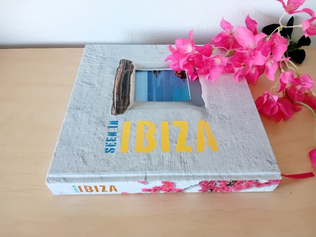 Seen in Ibiza, Silvie Nollen, Ophalen of Verzenden, Zo goed als nieuw, Silvie Nollen