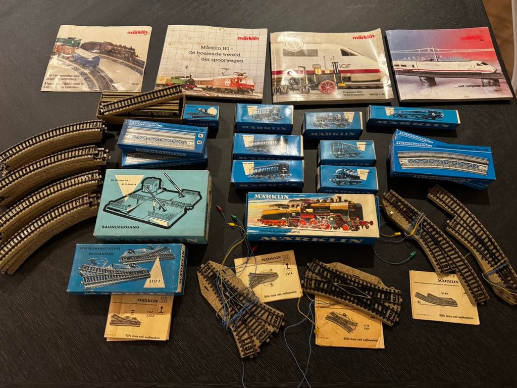 Zoldervondst! Marklin treinen, wagons, rails, etc., Hobby en Vrije tijd, Wisselstroom, Rails, Ophalen of Verzenden, Zo goed als nieuw