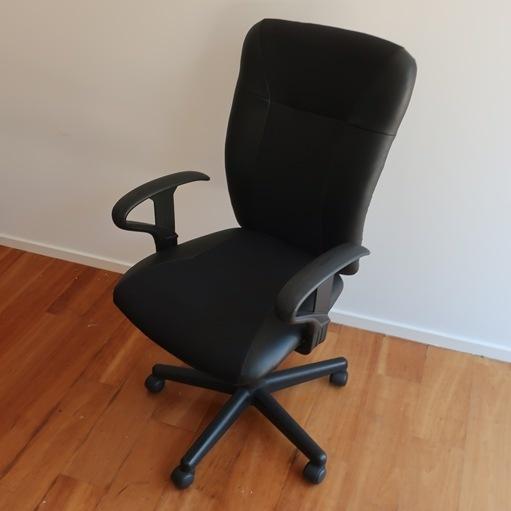 GRATIS Burostoel bureaustoel stoel buro bureau zwart, Ophalen, Gebruikt, Zwart, Bureaustoel