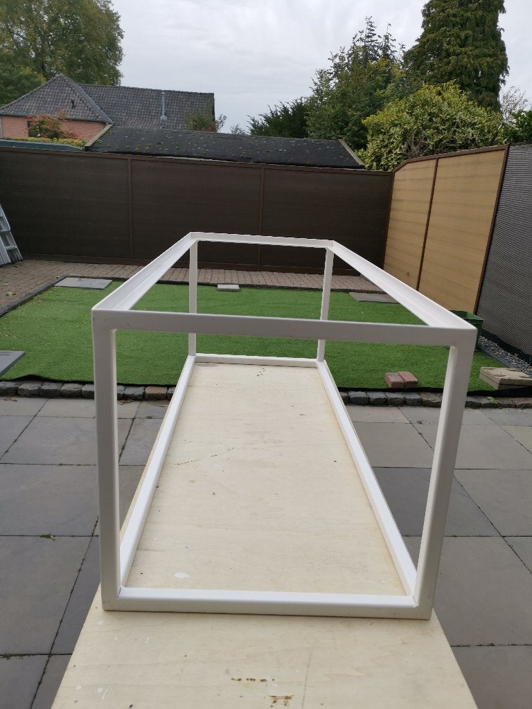 Stalen frame bijzettafel, Ophalen of Verzenden, Rond, Metaal of Aluminium, Minder dan 55 cm