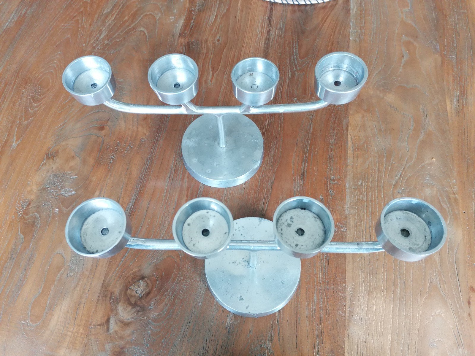 Set van 2 aluminium kandelaars voor 4 kaarsen, Gebruikt, Ophalen of Verzenden, Metaal, Kandelaar