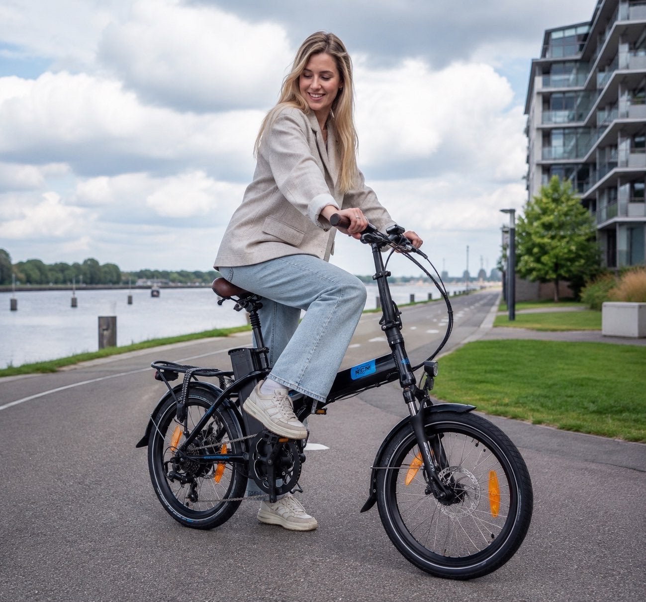Elektrische Vouwfiets (NIEUW) voor slechts €450!, 20 inch of meer, Versnellingen, Nieuw, Totaal opvouwbaar