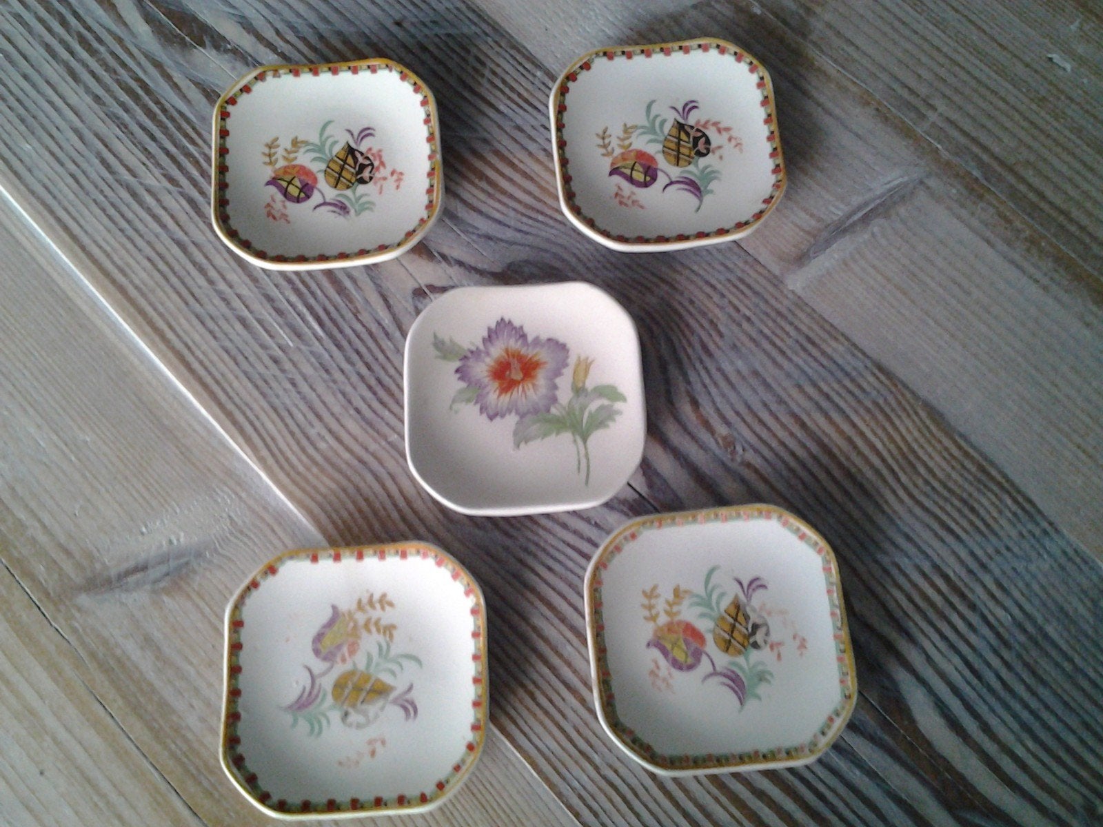 5 leuke oude retro/vintage koek schoteltjes., Ophalen of Verzenden