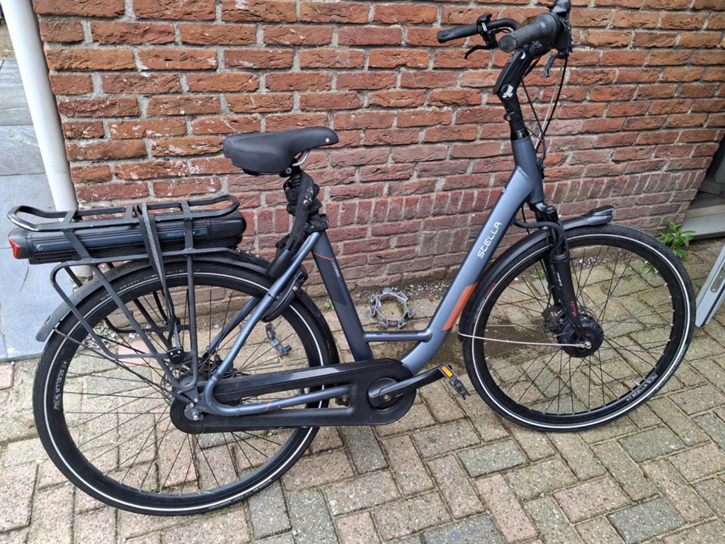 Stella Livorno elektrische fiets  met schade, Gebruikt, 51 tot 55 cm, 50 km per accu of meer, Ophalen