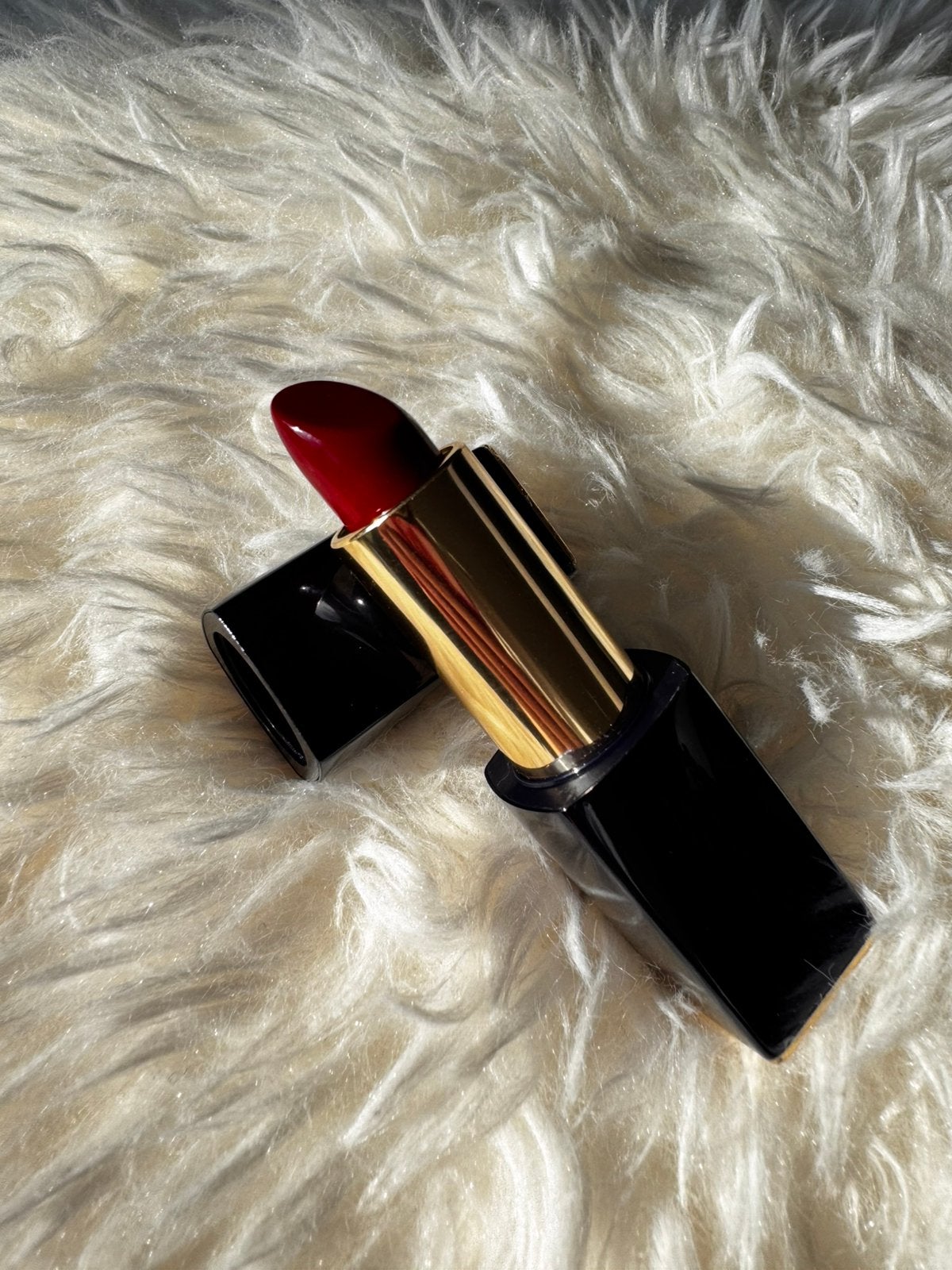 Estée Lauder Pure Color Envy Lipstick 350 Vengeful Red, Lippen, Nieuw, Ophalen of Verzenden, Make-up