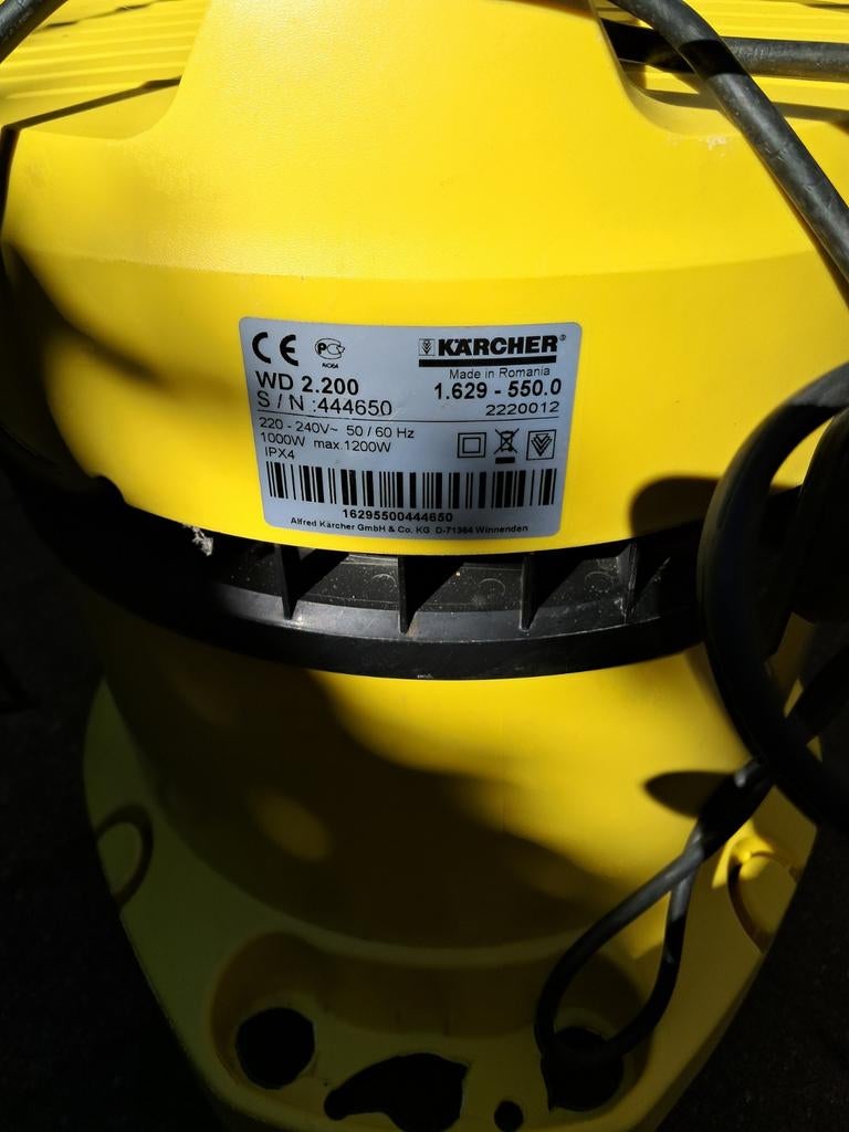 Kärcher WD 2.200 Waterstofzuiger - 1200W, Ophalen, Gebruikt, Waterstofzuiger, Minder dan 1200 watt