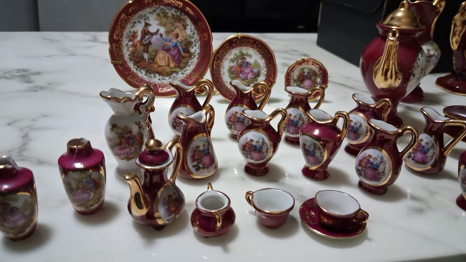 Vintage Miniatuur Porseleinen Servies Set - Romantisch Decor, Antiek en Kunst, Ophalen