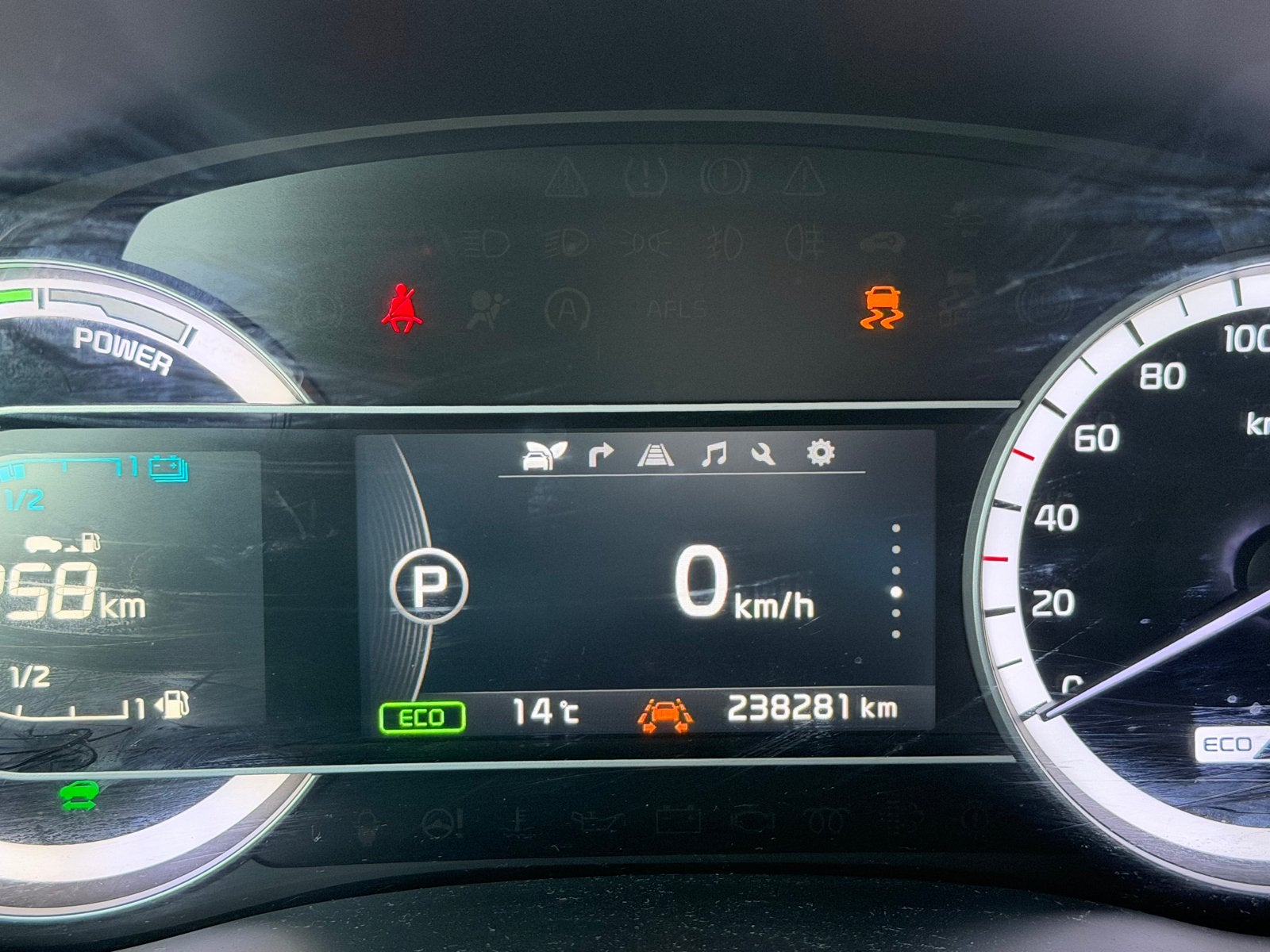 Kia Niro 1.6 GDi Hybrid 141pk Dct6 2017 Wit, Auto's, 1580 cc, Wit, Origineel Nederlands, 26 km/l