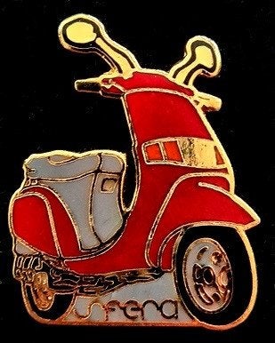 Piaggio Sfera scooter pin, Verzenden, Nieuw, Transport, Speldje of Pin