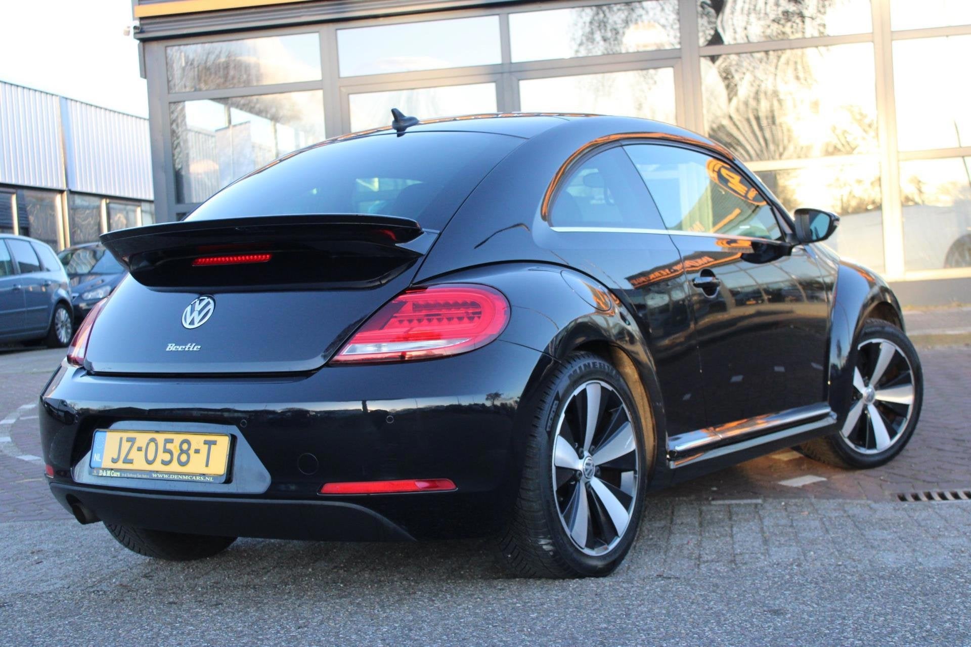 Volkswagen Beetle 1.2 TSI Exclusive Series | Stoelverwrmng., Voorwielaandrijving, Gebruikt, 4 cilinders, 4 stoelen
