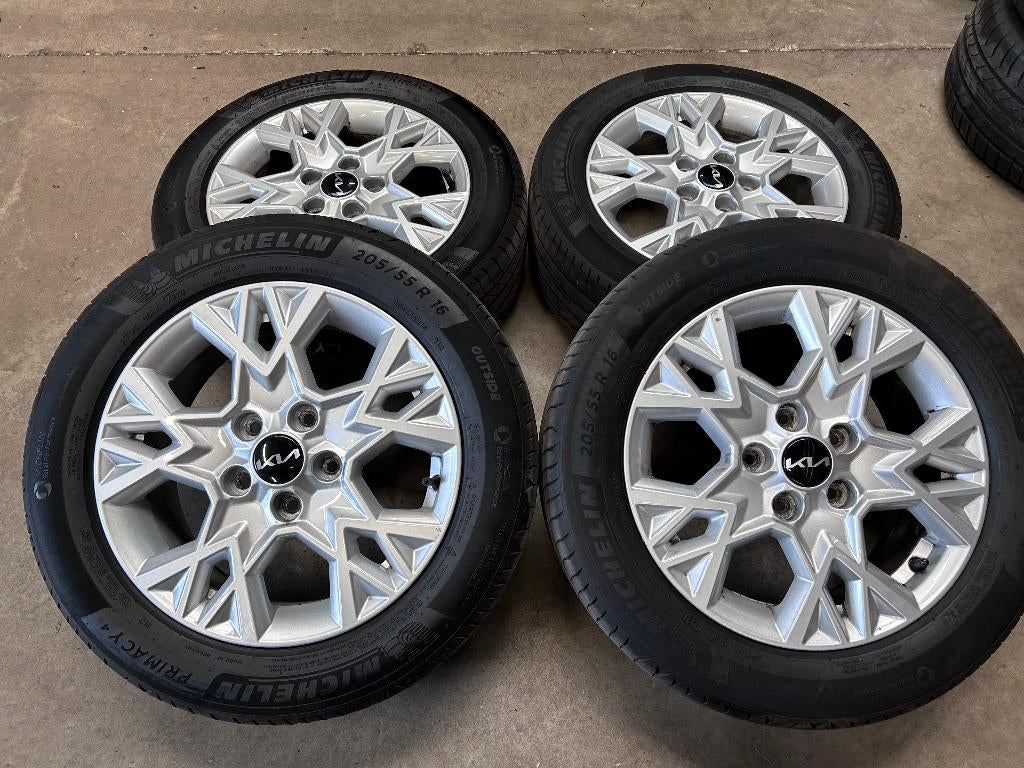 16 inch originele velgen + zomerbanden Kia CEED 52910-j7AA0