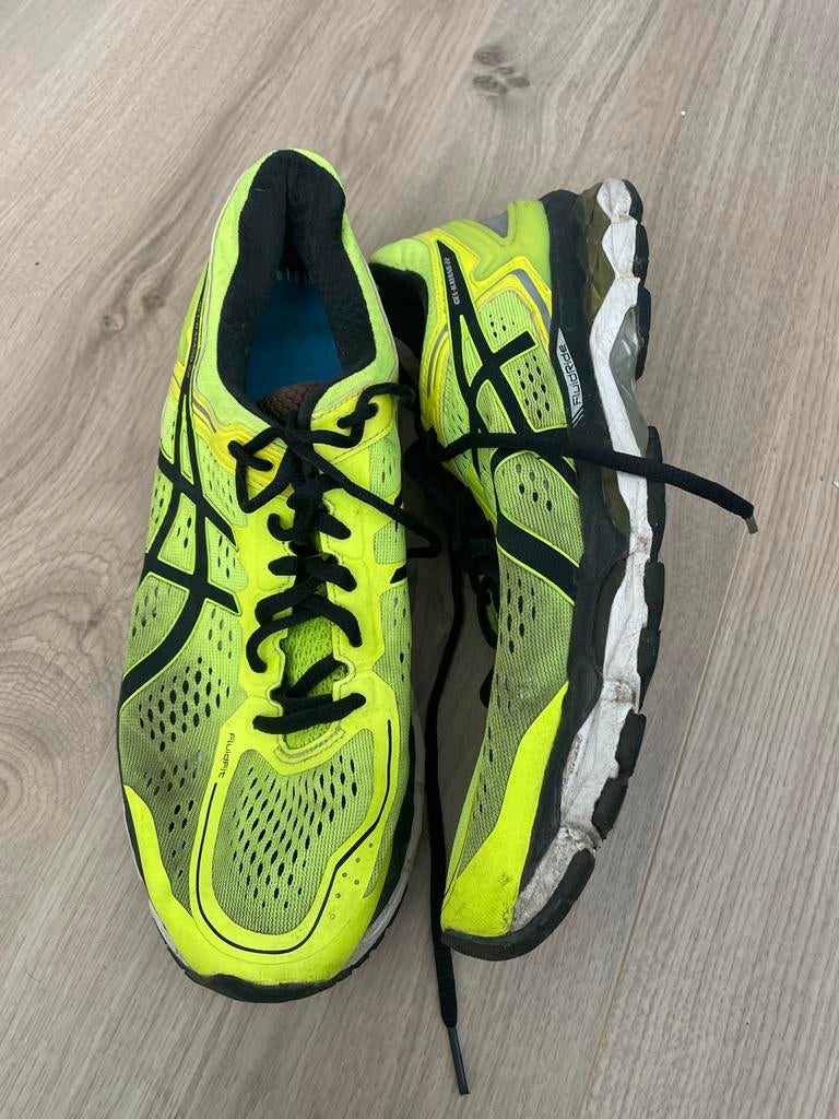 43,5 Gebruikte Asics hardloopschoenen - Geel/Zwart, Ophalen of Verzenden, Gebruikt