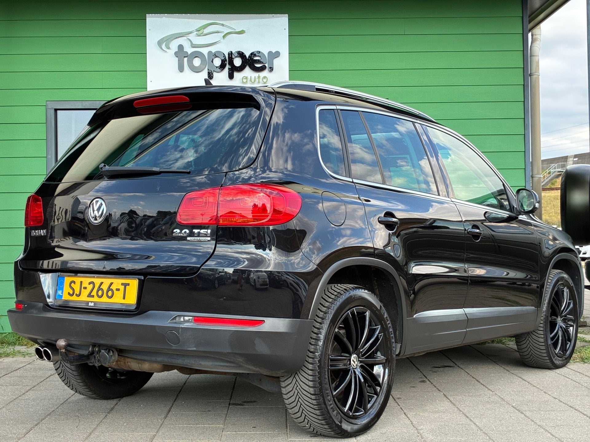 Volkswagen Tiguan 2.0 TSI Sport&Style 4motion R-line|Automaa, Auto's, Volkswagen, Automaat, Euro 5, Gebruikt, 1984 cc