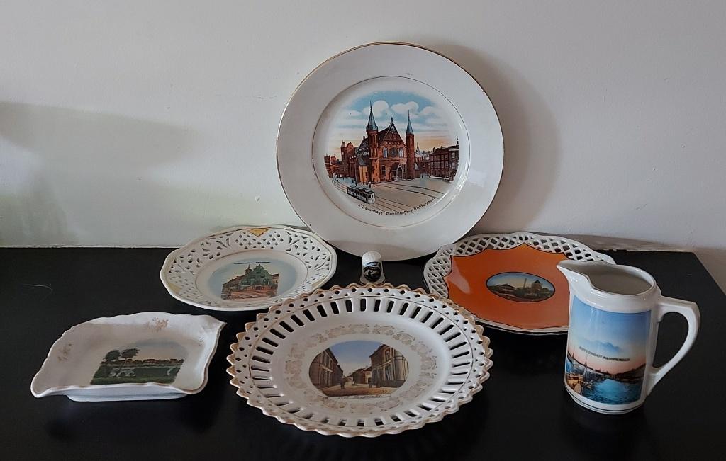 Antiek porselein souvenirs Nederlandse plaatsen., Ophalen of Verzenden