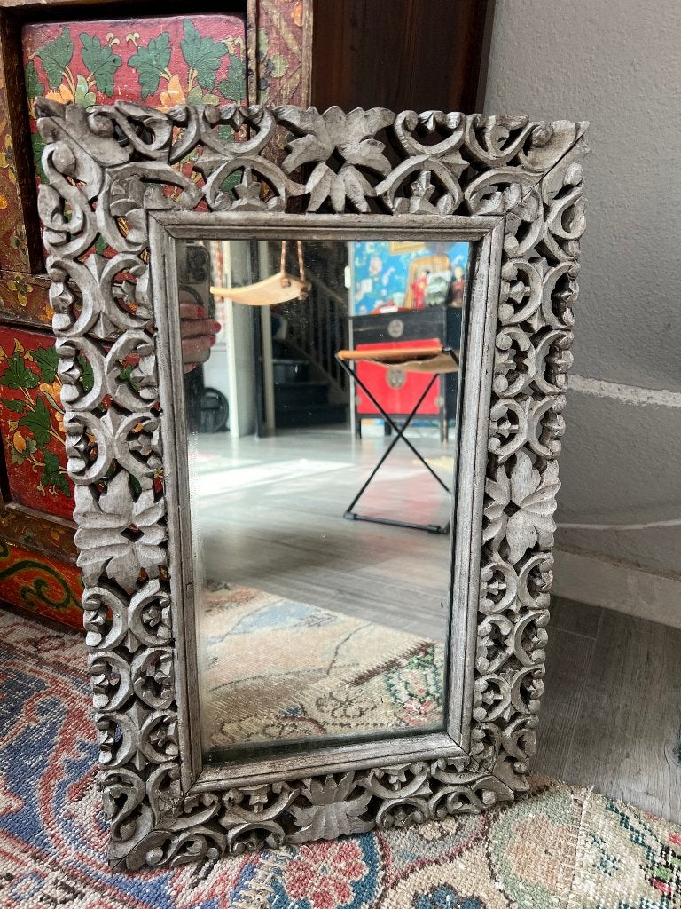 Vintage bewerkte houten handgesneden spiegel Aziatisch boho, Minder dan 50 cm, Ophalen of Verzenden, Zo goed als nieuw, Minder dan 100 cm