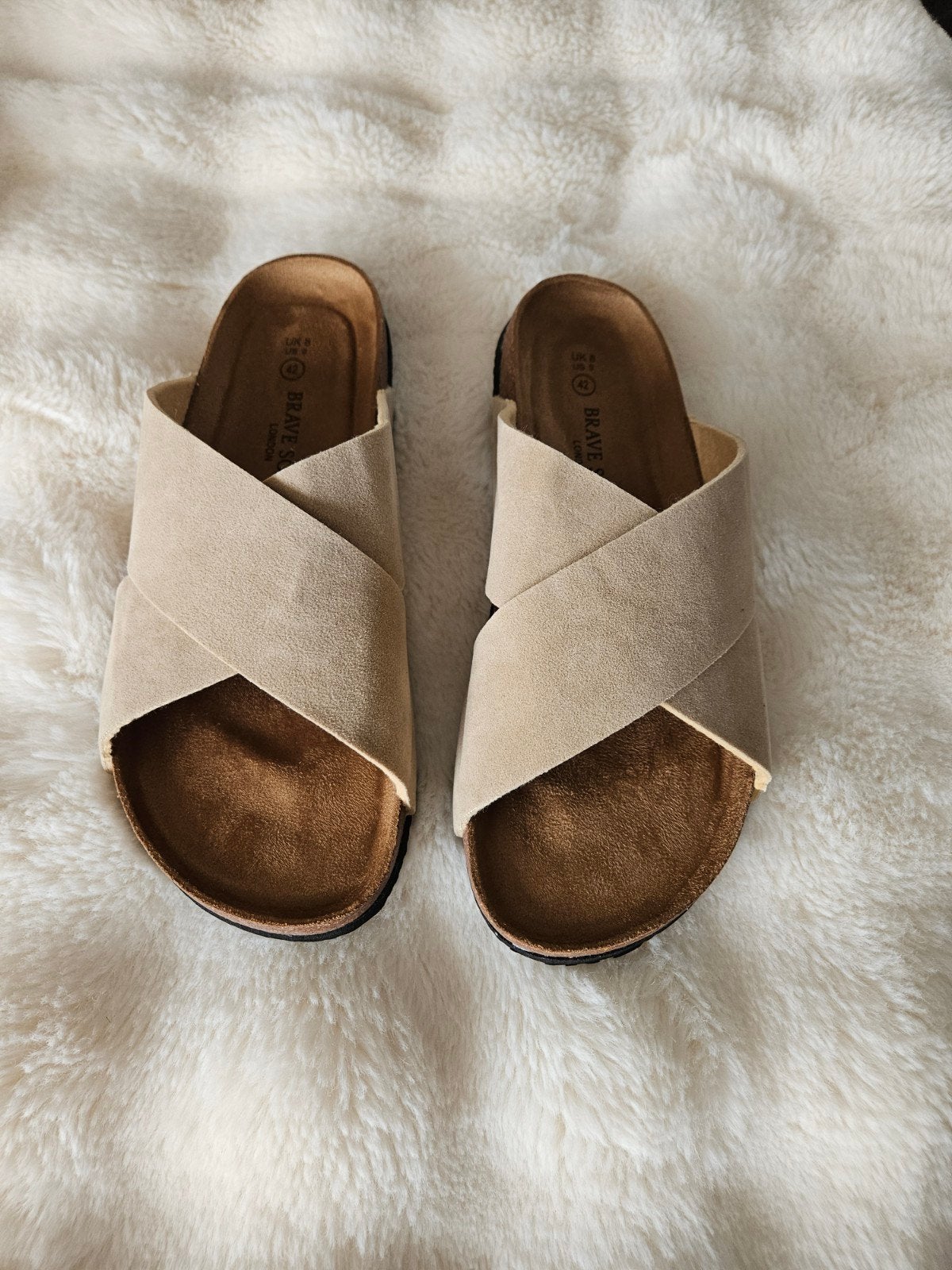 Brave Soul Slippers Maat 42 - Beige, Slippers, Beige, Ophalen of Verzenden, Nieuw