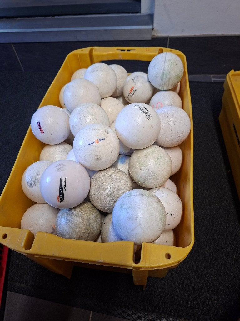 100 stuks Hockeyballen (veld, gebruikt), Ophalen of Verzenden, Gebruikt, Bal