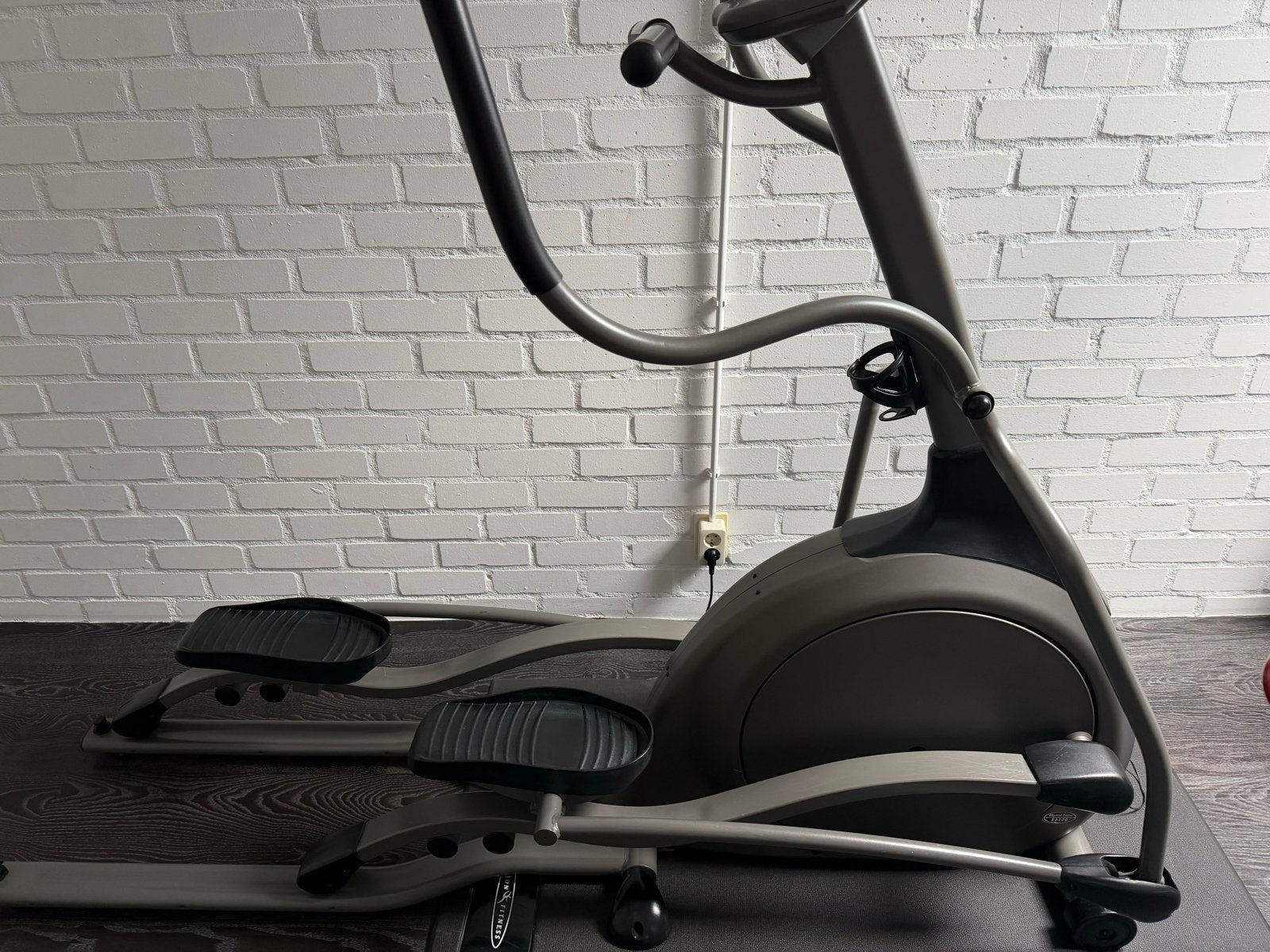 Eclips Crosstrainer X6100 - Zo goed als nieuw, Sport en Fitness, Ophalen, Armen, Zo goed als nieuw, Crosstrainer