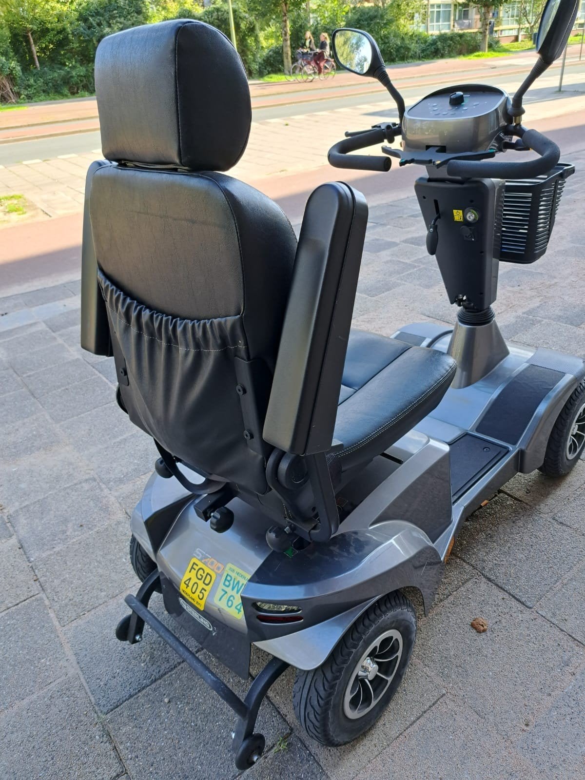 mooie weinig gebruikte scootmobiel, Ophalen
