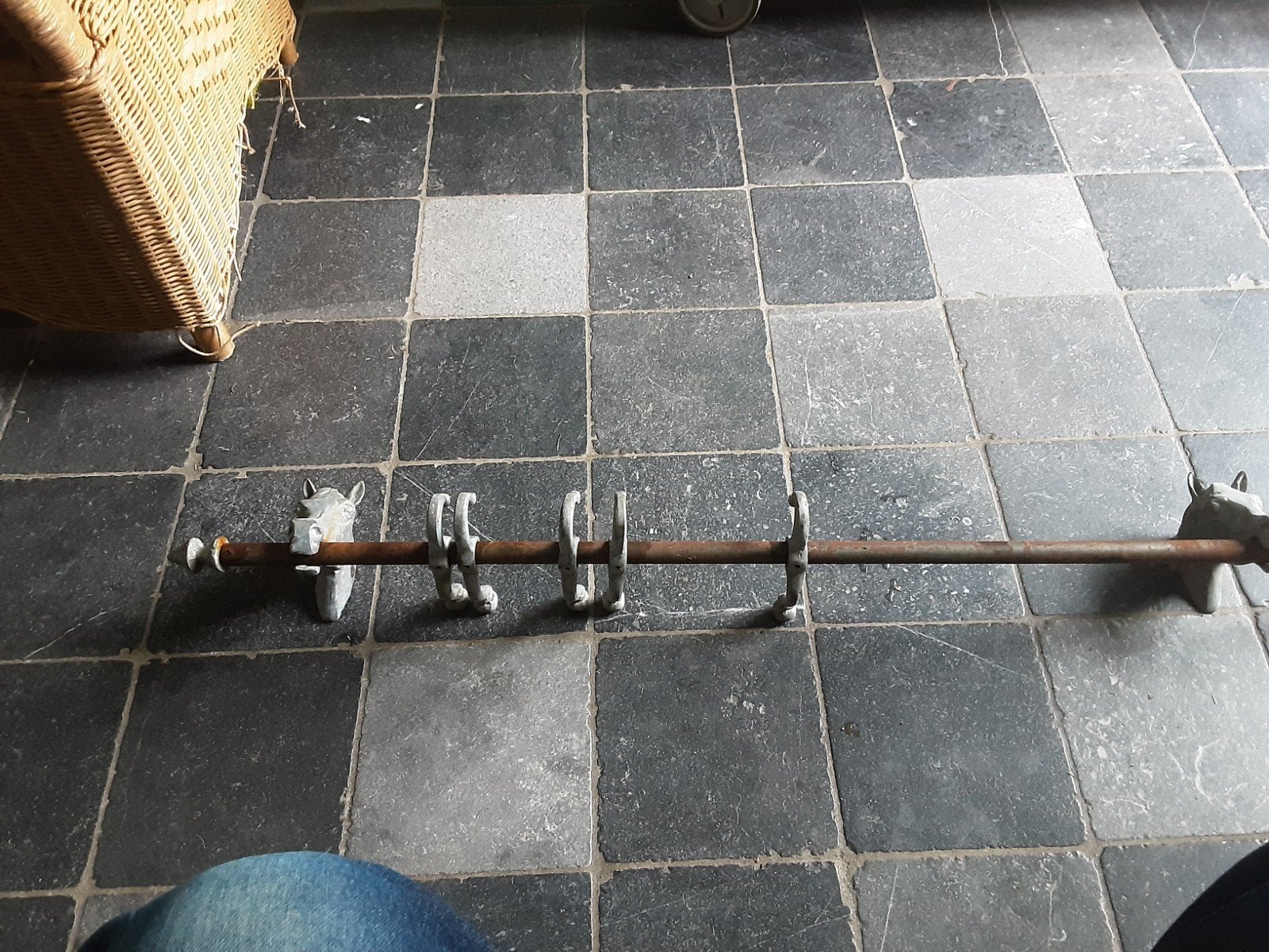 antieke kapstok, met prachtige paardenhoofden, Wandkapstok, Gebruikt, 100 tot 150 cm, Ophalen of Verzenden