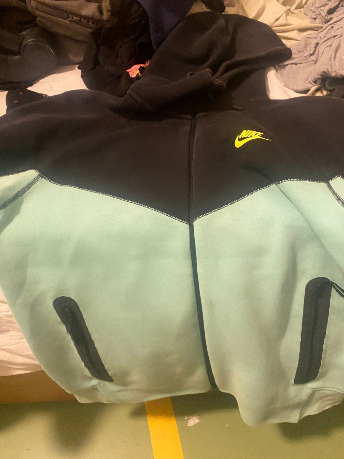 Nike Tech Fleece Hoodie Maat M Groen Zwart, Ophalen of Verzenden, Gedragen
