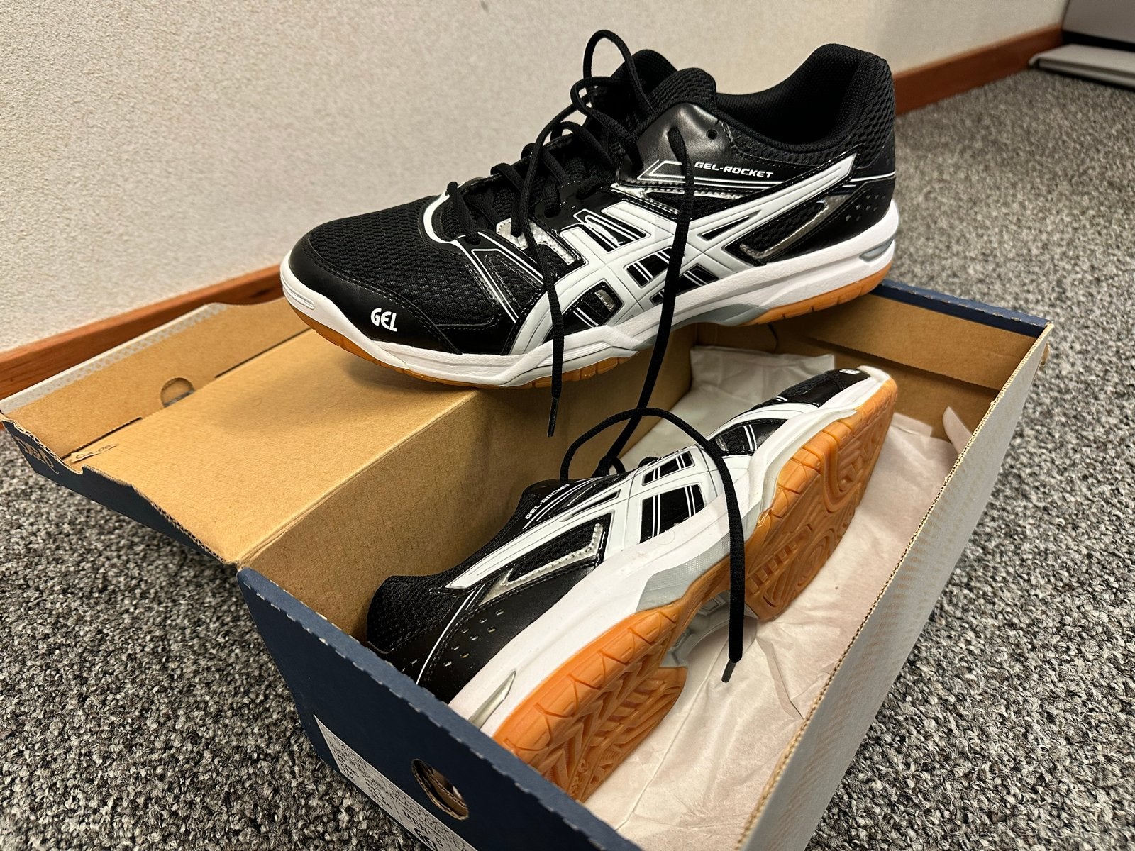 ASICS GEL-ROCKET 7 Sportschoenen - Maat 44.5, Ophalen of Verzenden, Nieuw, Zwart, Sportschoenen