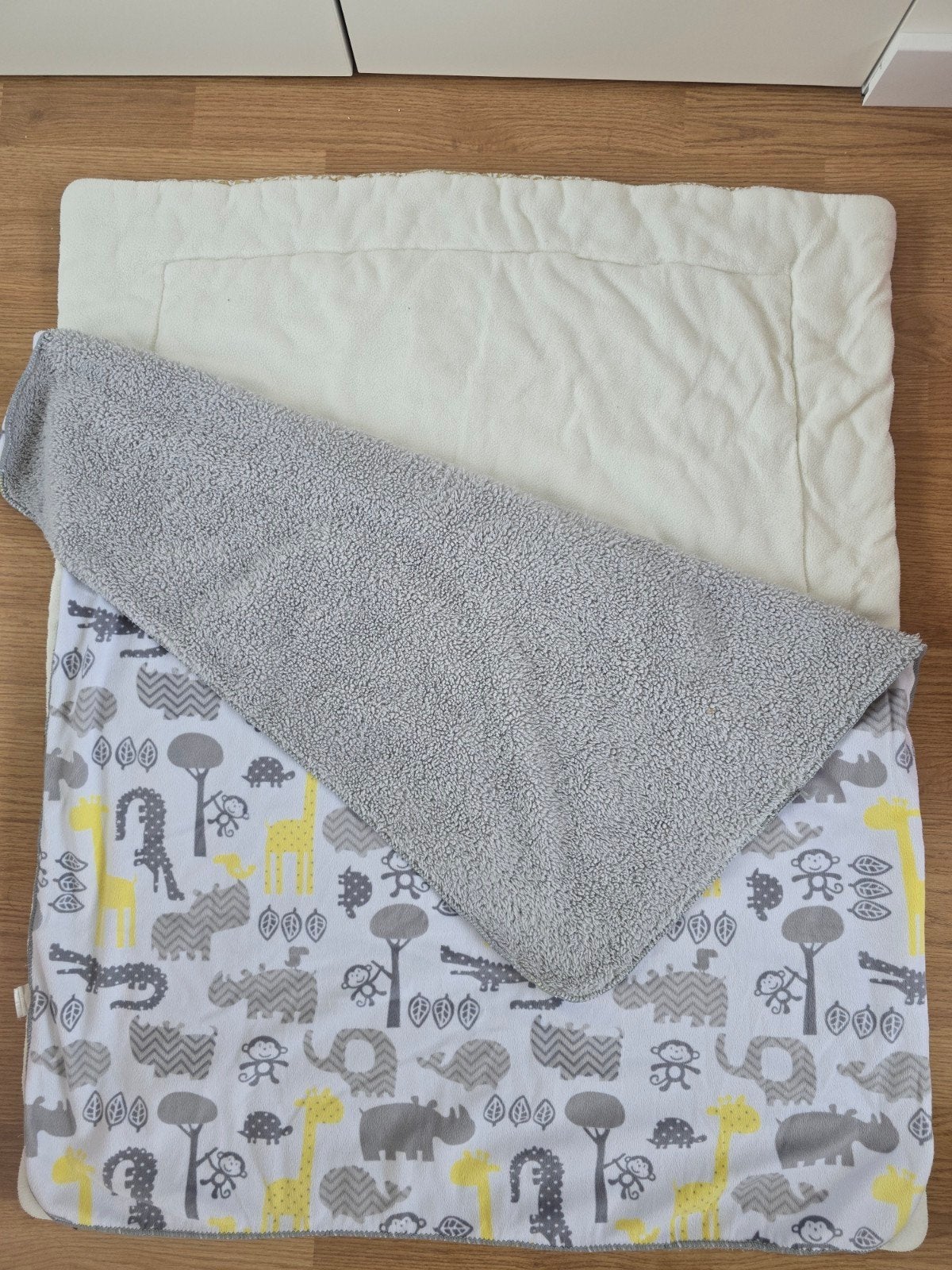 Boxkleed en deken dubbelzijdig met safari thema, Wasbaar, Ophalen of Verzenden, Zo goed als nieuw, Meerkleurig