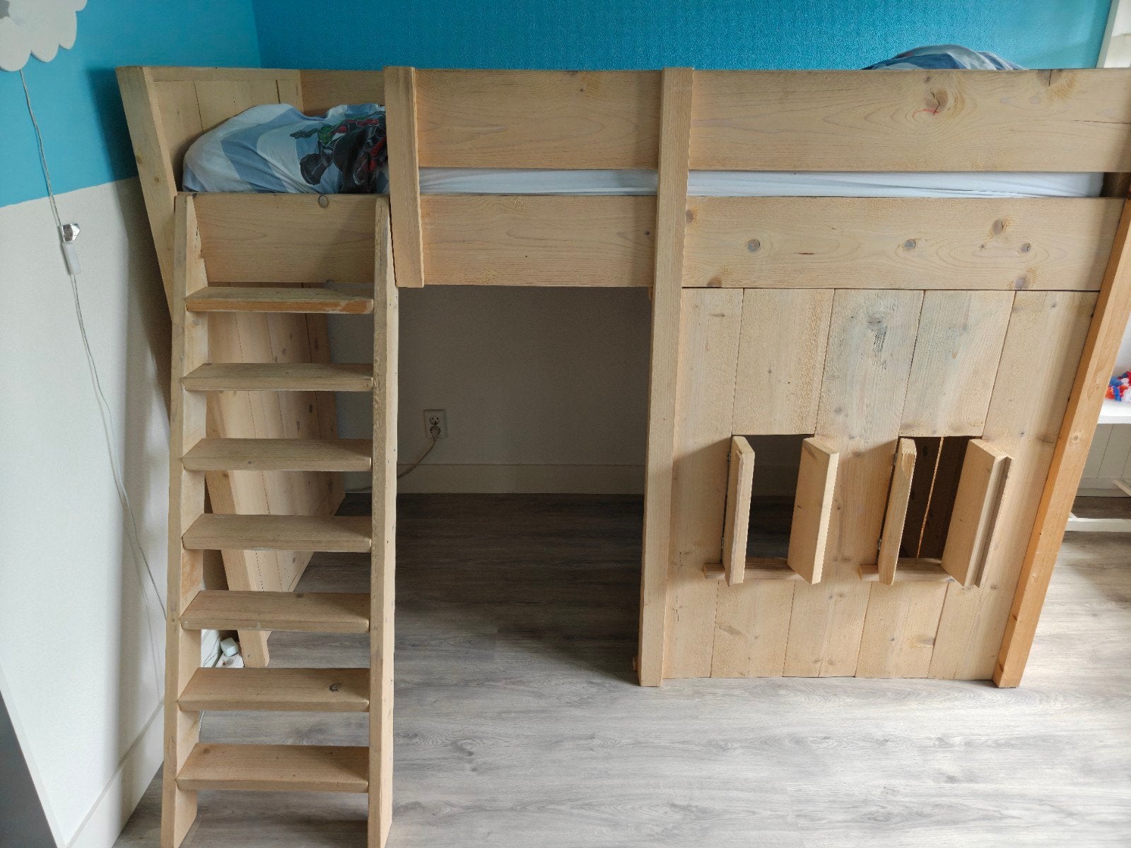zelfgemaakte steigerhout hoogslaper / bed met lattenbodem, Ophalen, Gebruikt, Eenpersoons, 200 cm