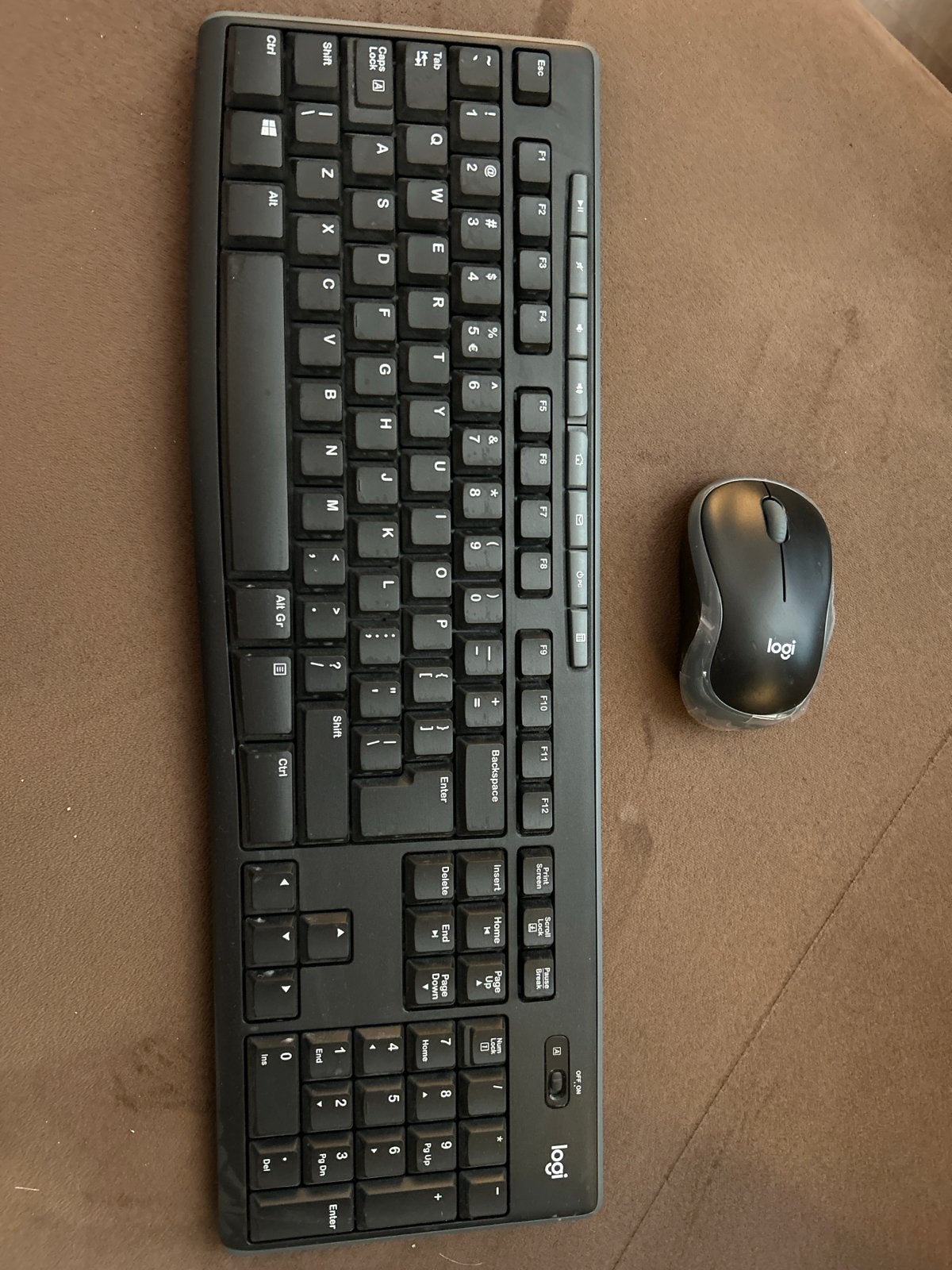 Logitech draadloos toetsenbord en muis set, Computers en Software, Toetsenborden, Ophalen, Gebruikt, Draadloze ontvanger, Draadloos