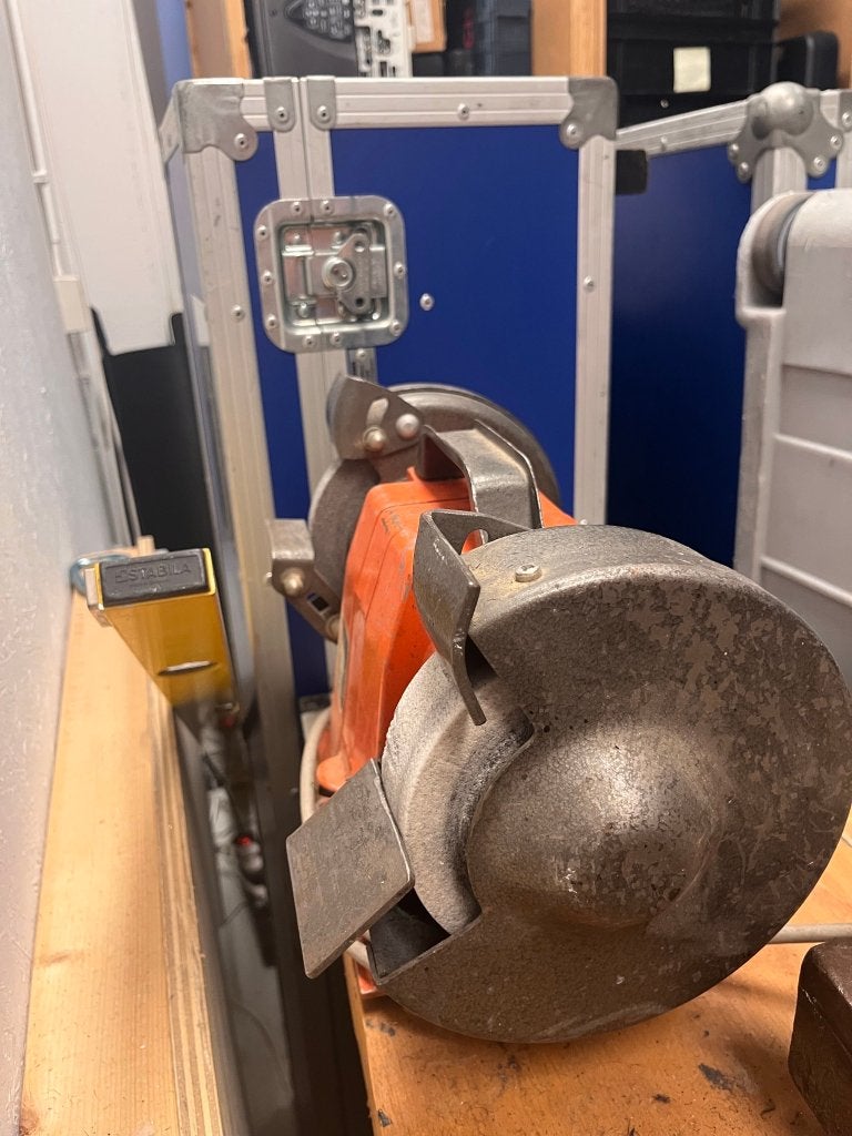Dubbele bankslijper / slijpmachine, Ophalen, Gebruikt, Minder dan 700 watt, Werkbankslijpmachine