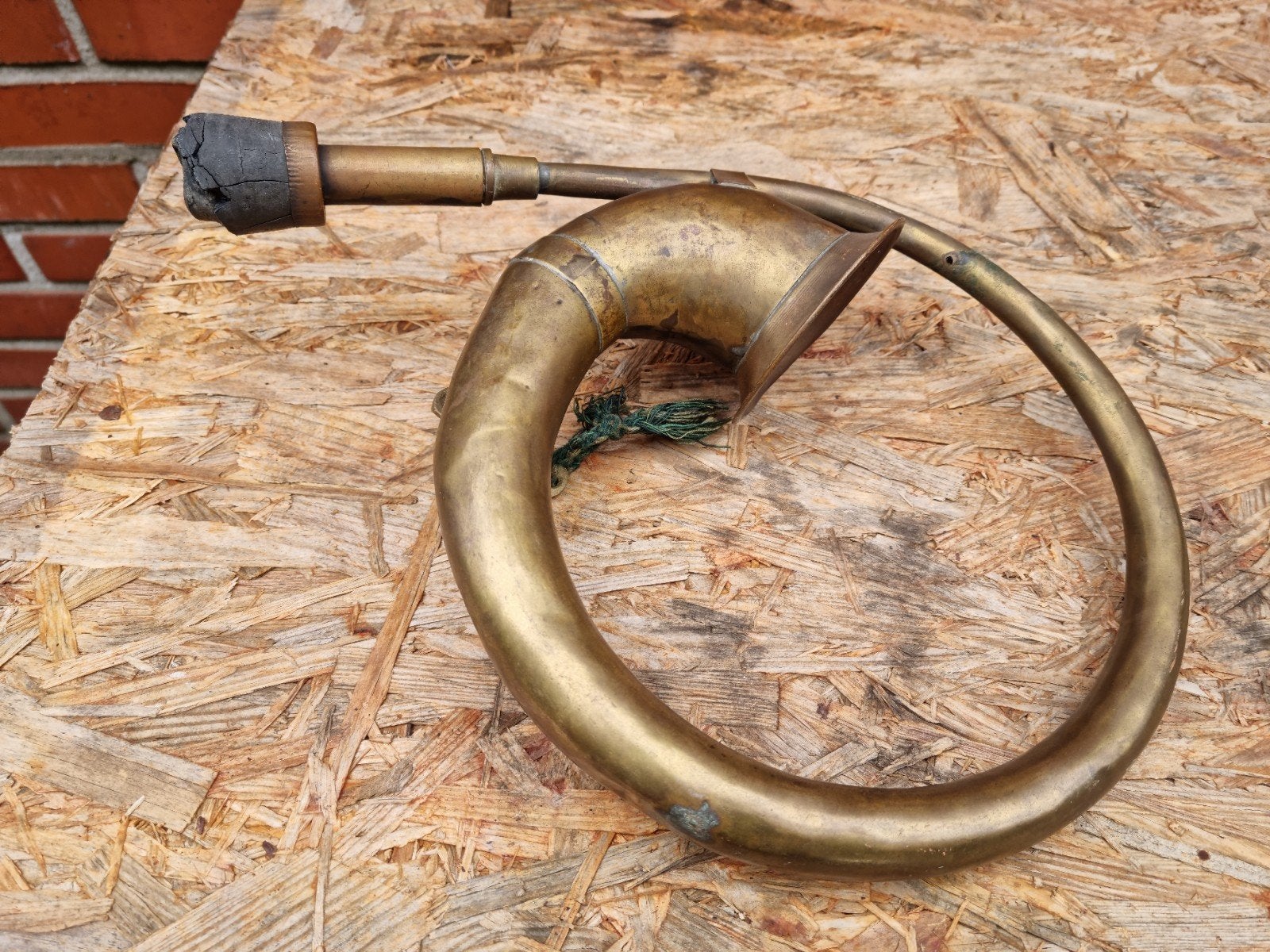 Antieke koperen hoorn claxon toeter 32 cm

Beschikbaar:

Sch, Ophalen of Verzenden, Koper
