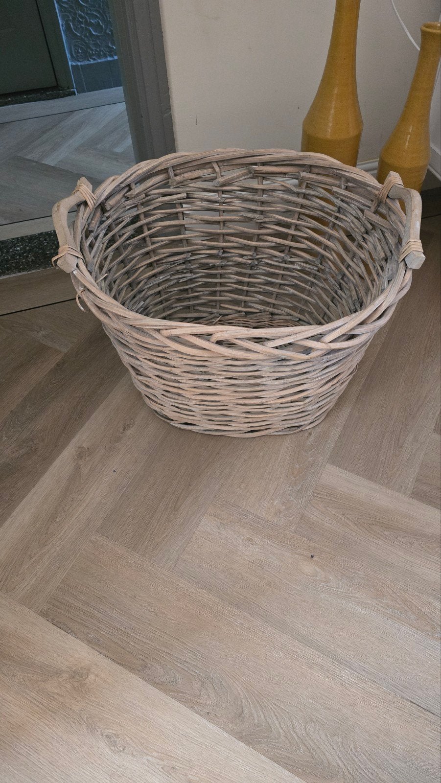 Rotan Mand, Huis en Inrichting, Ophalen, Gebruikt, Rond, Riet