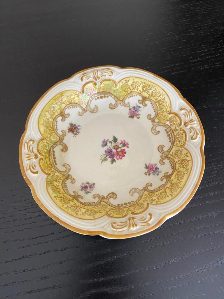 Antiek Schaaltje Roland Porzellan Handarbeit met Bloemen, Ophalen of Verzenden
