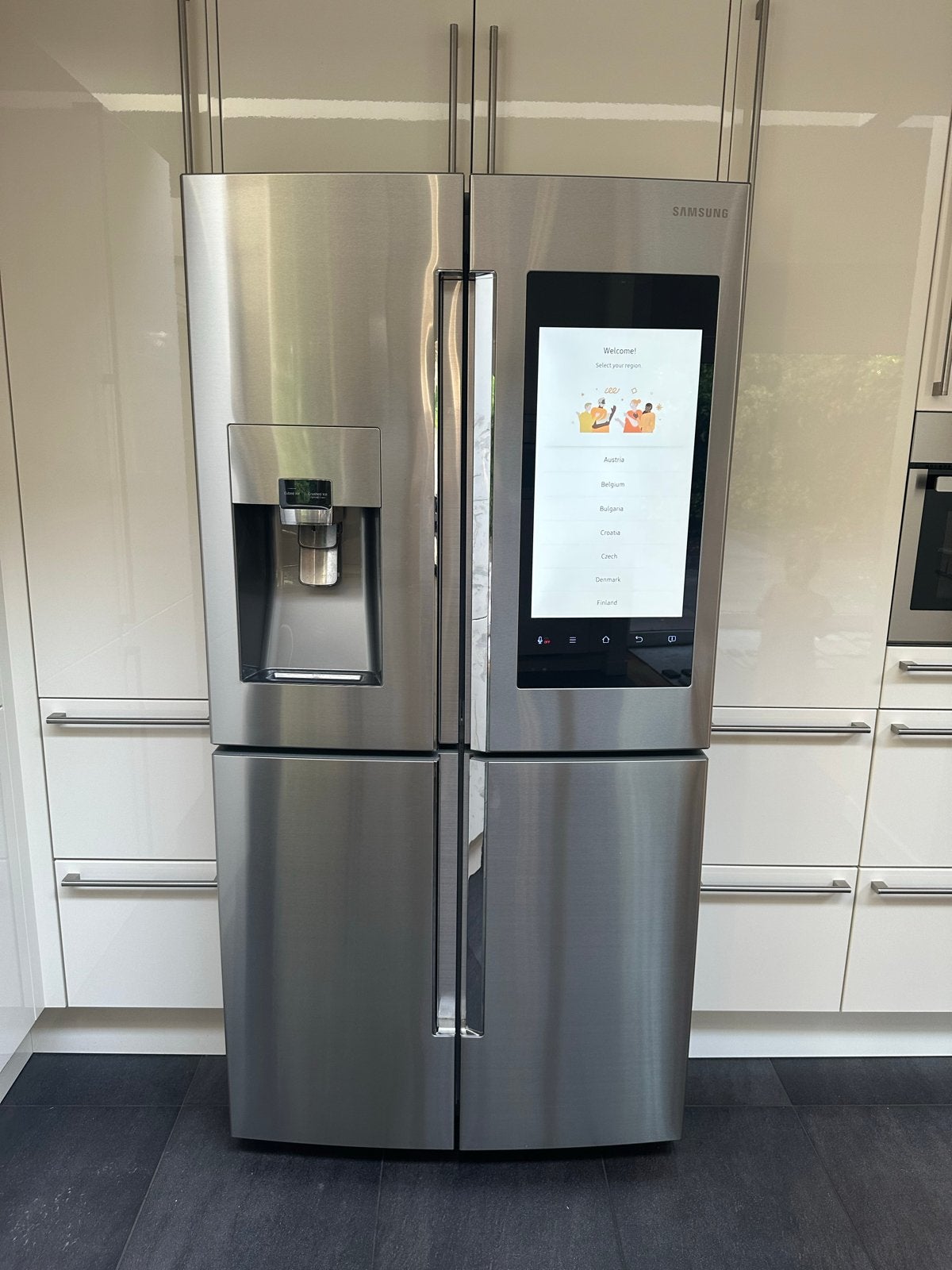 Samsung Family Hub Koelkast met Aparte Vriezer, Witgoed en Apparatuur, Koelkasten en IJskasten, Ophalen, 200 liter of meer, 60 cm of meer