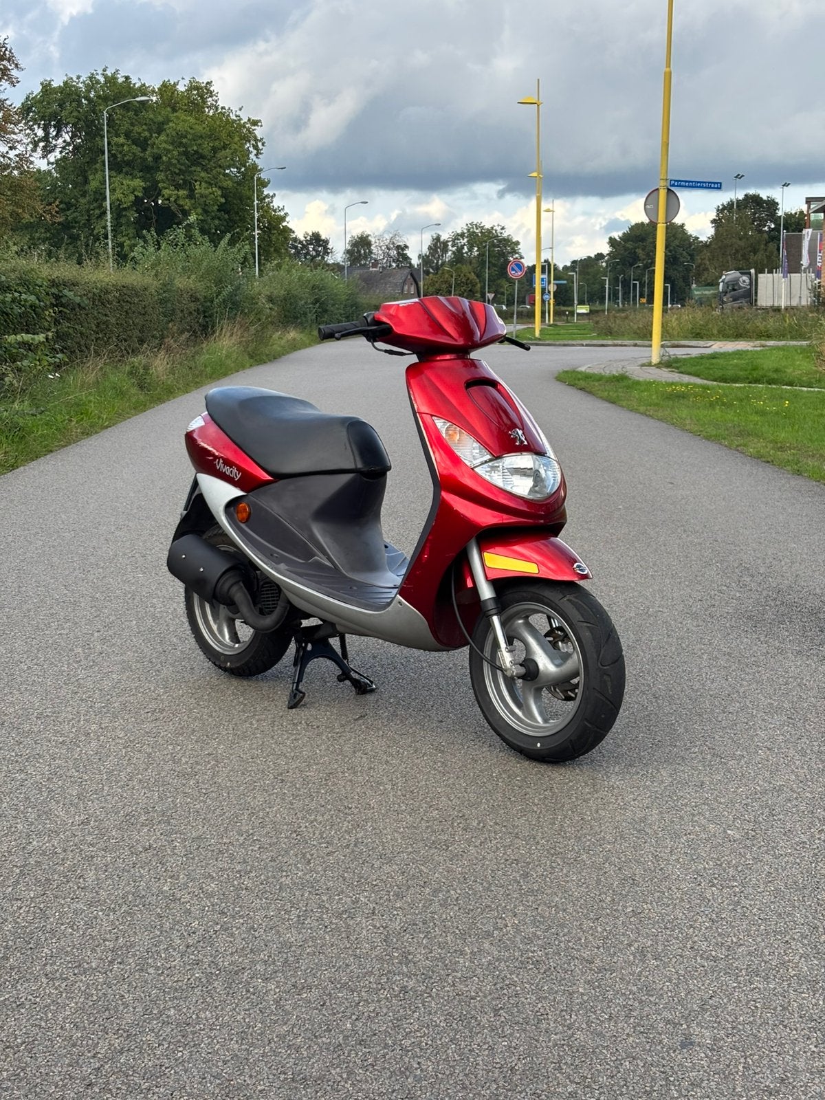 Peugot vivacity geel kenteken, Ophalen, Zo goed als nieuw, Tweetakt, Vivacity