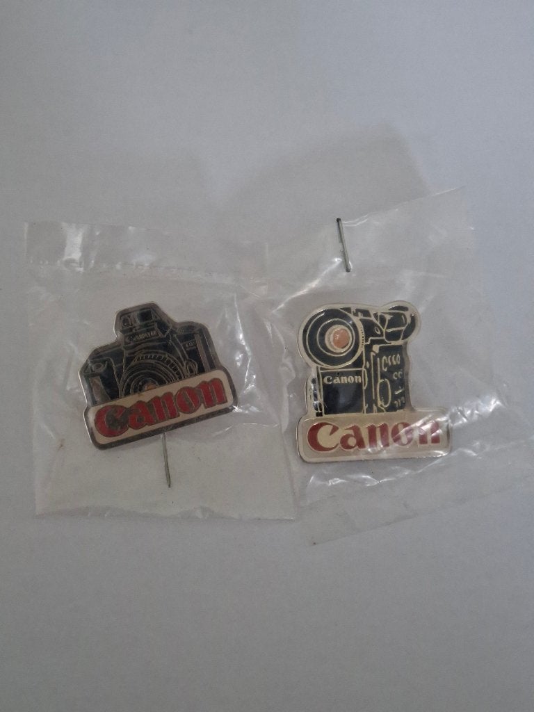 2 verschillende canon camera pins, Ophalen of Verzenden, Sport