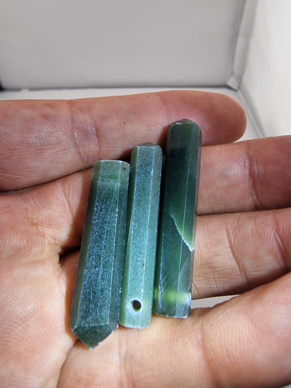 Nephriet Jade N147 - 3 stuks, 5-6 gram per stuk, Ophalen of Verzenden, CSJ, Circlesevenj@gmail.com, 2263CC