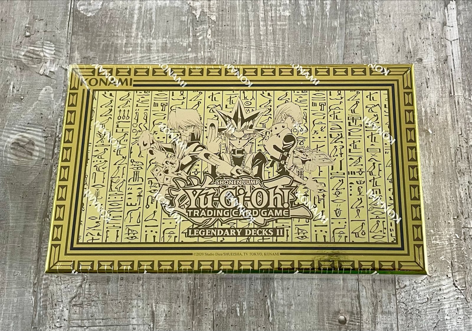 Yu-Gi-Oh! Legendary Decks II - Nieuw en Geseald, Hobby en Vrije tijd, Ophalen of Verzenden, Nieuw, Boosterbox