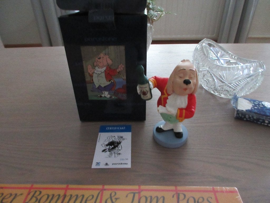 Beeldje Joost als nieuw/en puzzels zie foto's, Marten Toonder, Nieuw, Ophalen of Verzenden, Meerdere stripboeken