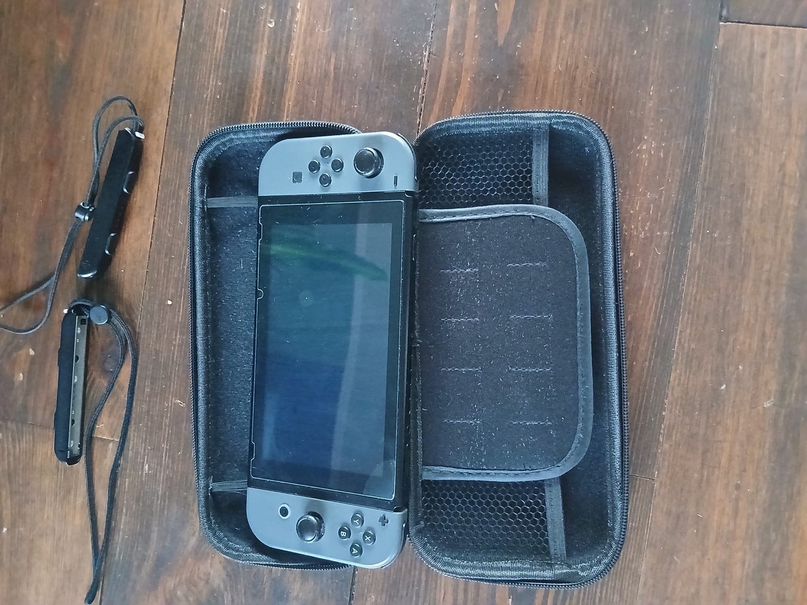 Nintendo Switch met 2 controllers en 7 games, Spelcomputers en Games, Ophalen, Met 2 controllers, Switch Original, Gebruikt